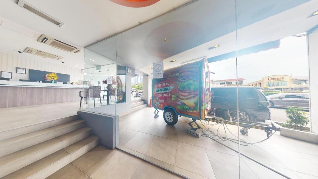 Hotel Zamburger Bliss Τζόχορ Μπάχρου Εξωτερικό φωτογραφία