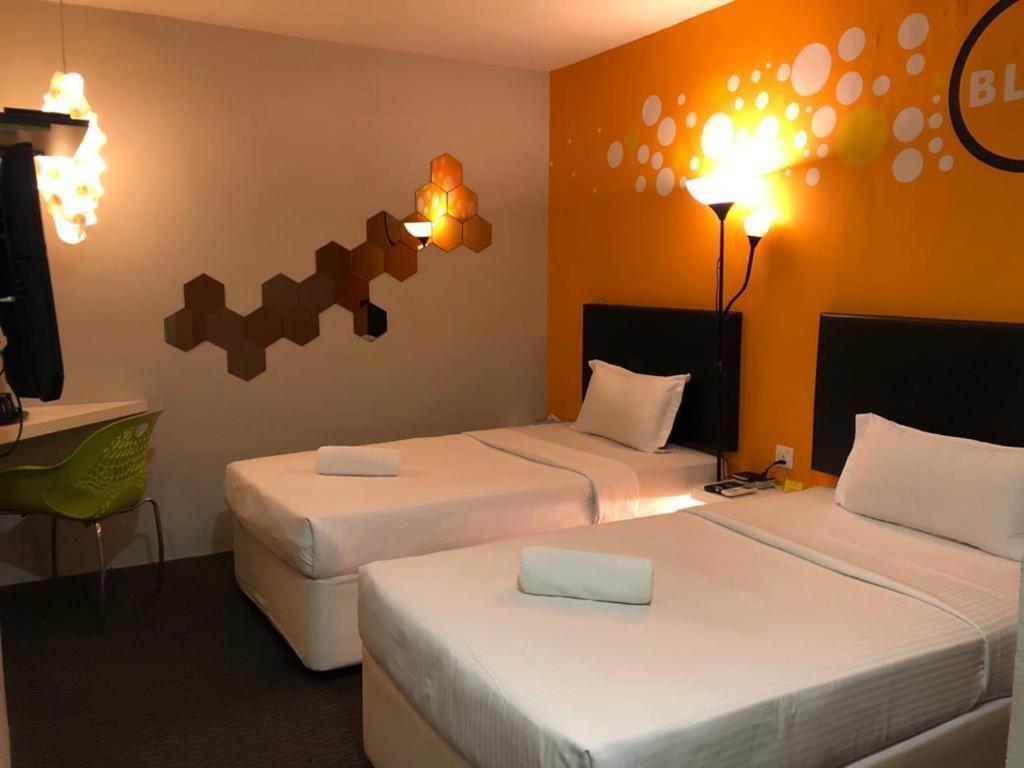 Hotel Zamburger Bliss Τζόχορ Μπάχρου Εξωτερικό φωτογραφία