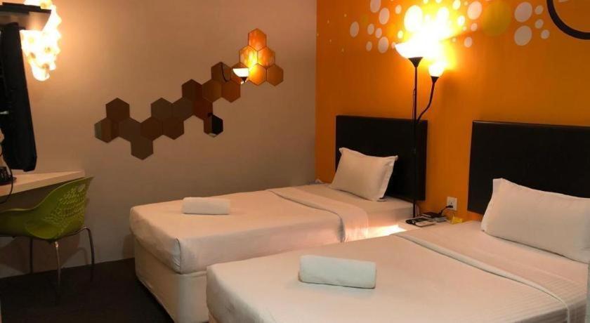 Hotel Zamburger Bliss Τζόχορ Μπάχρου Εξωτερικό φωτογραφία