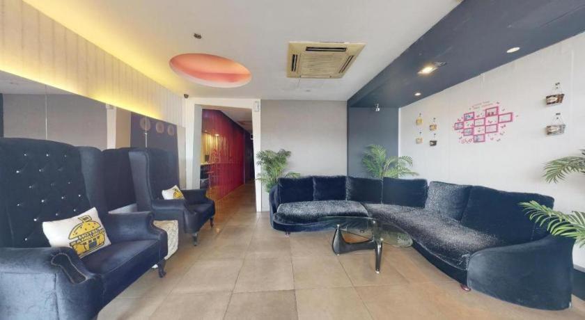Hotel Zamburger Bliss Τζόχορ Μπάχρου Εξωτερικό φωτογραφία